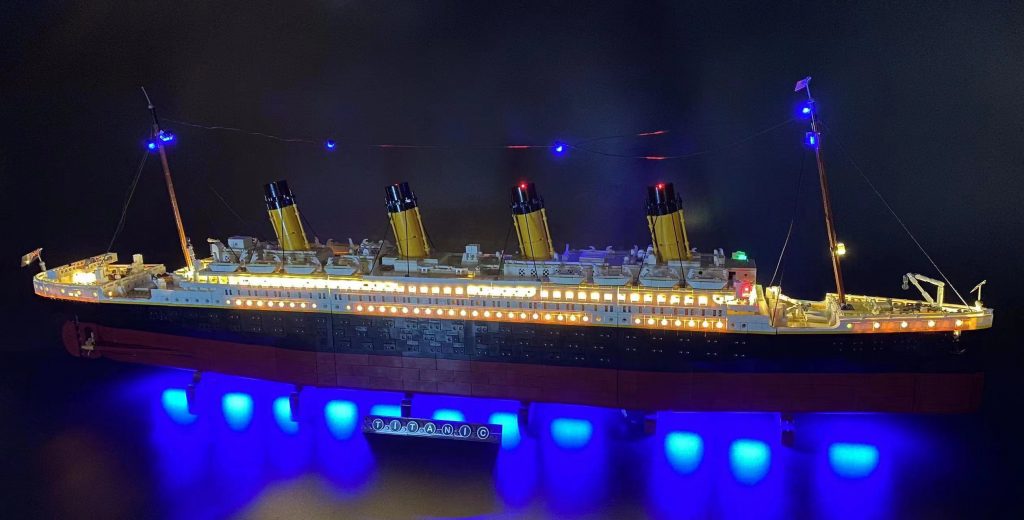 Titanic 10294 LED Lighting Kit – Glow Bricks